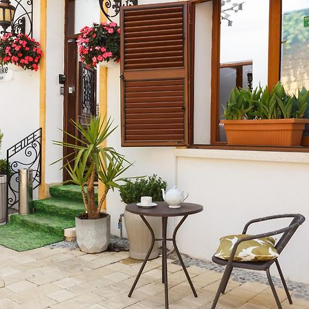 Homelike Guest House Kirenia Zewnętrze zdjęcie